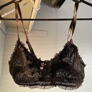 Widow dollskill bralette